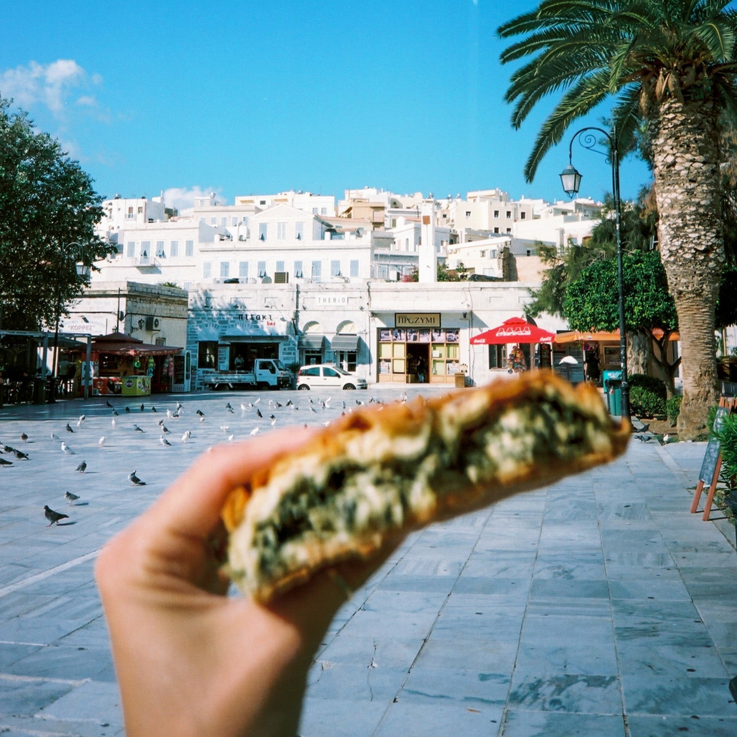 Olympus OM-10 | 35mm Film Camera